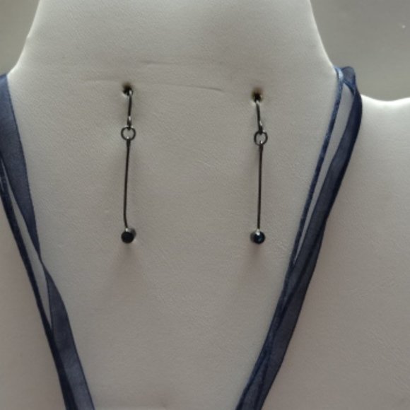 Handmade Blue Stone Wrapped in Wire w/Earrings - Picture 2 of 3